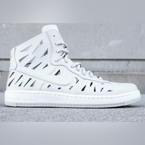 NIKE WOMEN AIR FORCE 1 ULTRA FORCE MID JOLI QS (WHITE / LIGHT BONE) size 6,5
